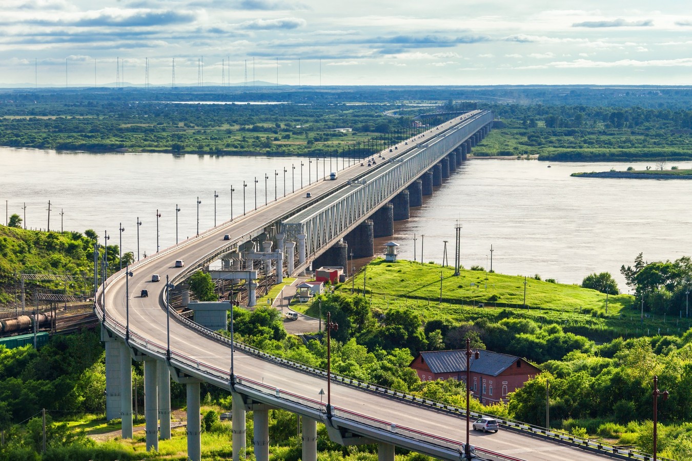 Хабаровск — город большой реки