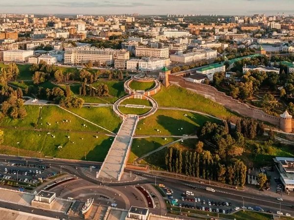 Прогулочный рейс на теплоходе «Москва-198» — в обед и вечером (по выходным) - фото 3