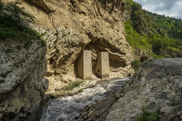 Фото - экскурсия: Архитектура горной Чечни: Аргунское ущелье, башни и Нихалоевские водопады