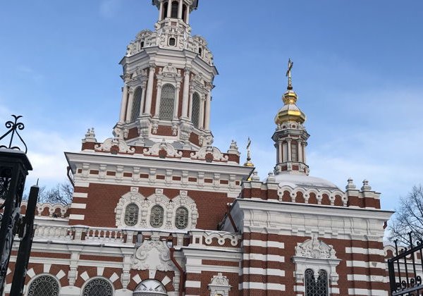 К святым покровителям Петербурга с посещение кладбищ  - фото 2