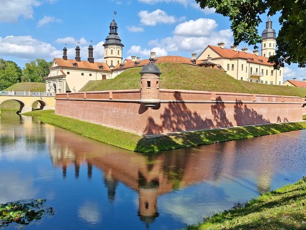 Лидский, Новогрудский, Несвижский и Мирский — четыре стража Беларуси - фото 2