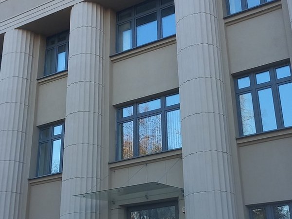 По киностудии с работником «Беларусьфильма» — в Минске - фото 3