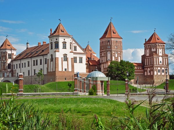 Из Минска в Мир и Несвиж: замки Радзивиллов с личным гидом