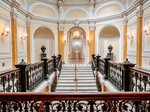 Гатчина: рыцарский дух и императорская роскошь - фото 4