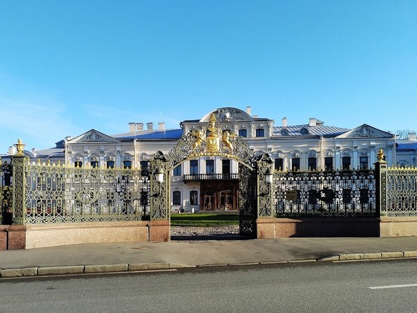 Поэтический Петербург Анны Ахматовой: стихи, дворы, истории - фото 2