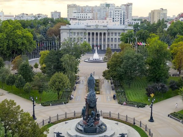 Художники, писатели и поэты в Краснодаре - фото 1