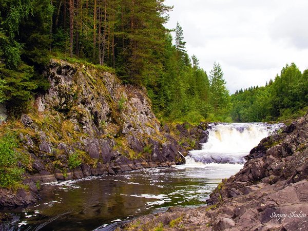 «Поет Кивач в бору сосновом»: путешествие к главному водопаду Карелии - фото 1