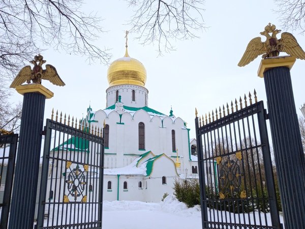 Любимая обитель Николая II в Царском селе — из Петербурга
