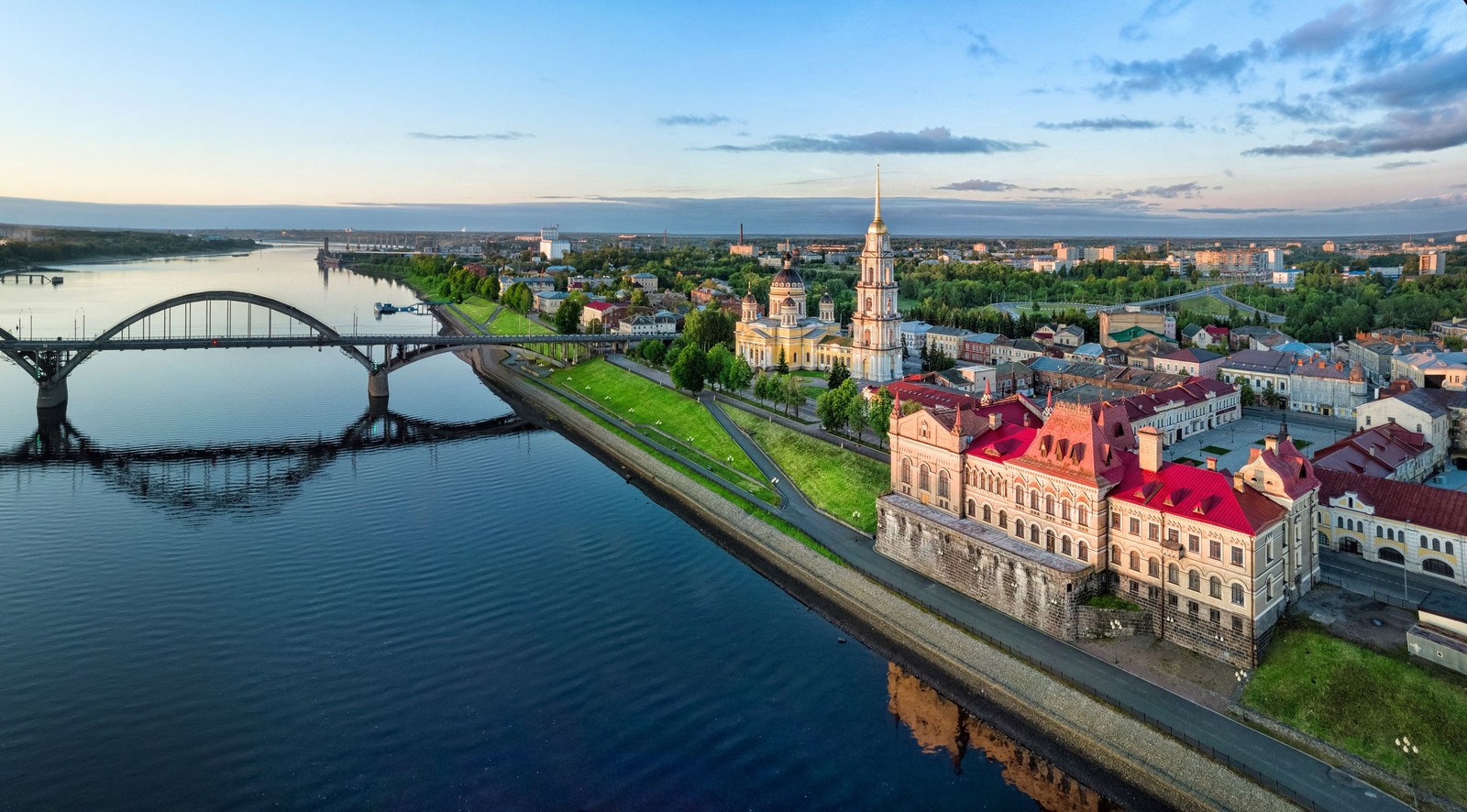 Рыбинск и рукотворное море (на вашем авто)