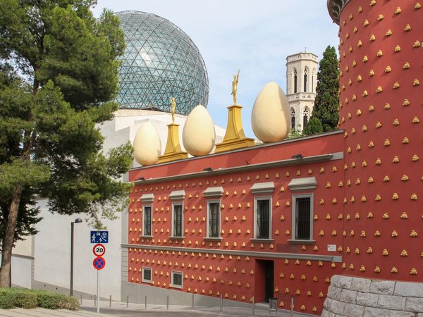 Тайны Сальвадора Дали в театре-музее Фигераса - фото 1