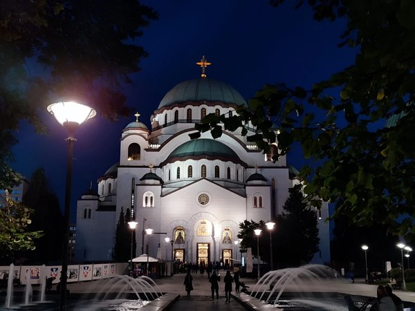 Братья навеки: о Сербии и России в центре Белграда - фото 2