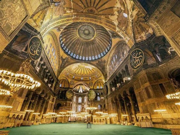 Главное в Стамбуле: Айя-София, Голубая мечеть и Ипподром - фото 1