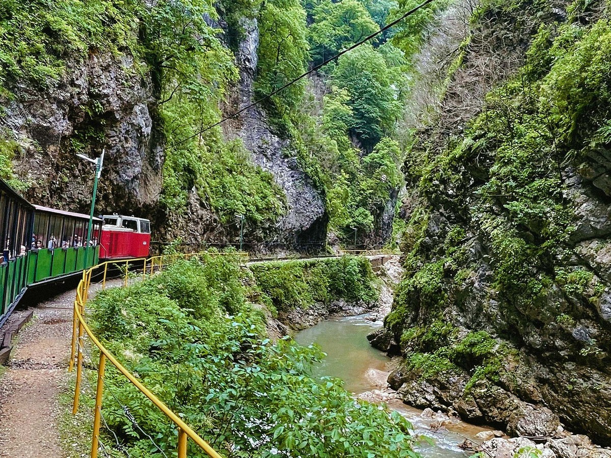 Гуамское ущелье + термальные источники