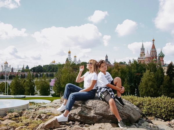 Фотопрогулка в огнях столицы