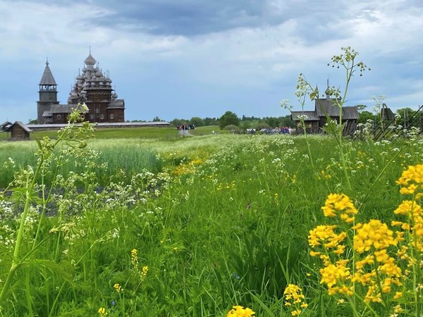 Экспресс-тур по Карелии: Петрозаводск, Кижи, Марциальные воды и природные чудеса - фото 1