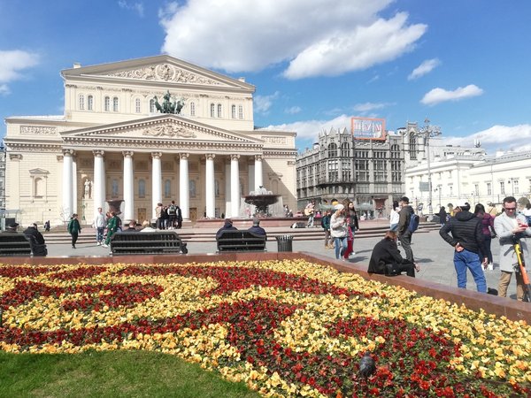 По Красной площади и центру Москвы — пешком и на автобусе