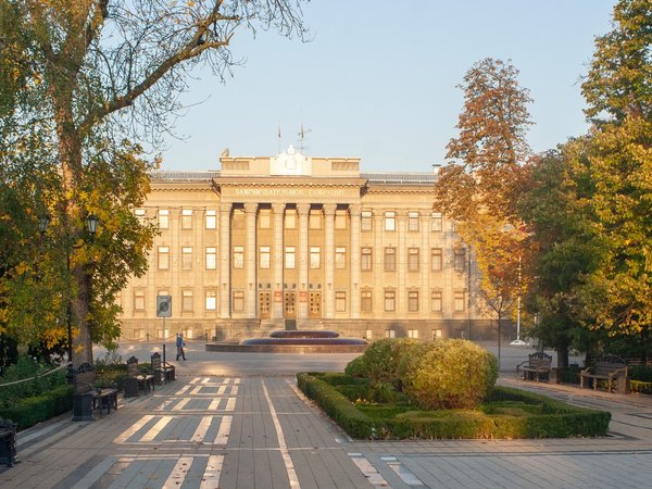 По центральной улице Краснодара - фото 3