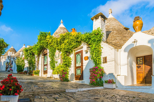 Фото - экскурсия: Альберобелло - город трулло с домиками, похожими на карточные домики