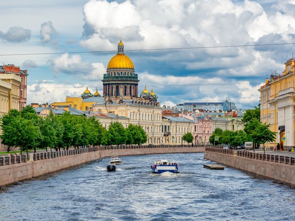 На катере по рекам и каналам Петербурга: романтично и познавательно - фото 1