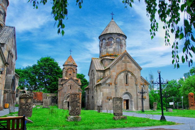 Фото экскурсии - Цахкадзор: канатная дорога, Кечарис, Дилижан: Агарцин, памятник Мимино - 4