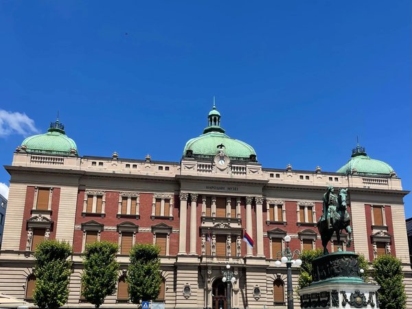 Панорама Белграда на ретроавтомобиле - фото 4