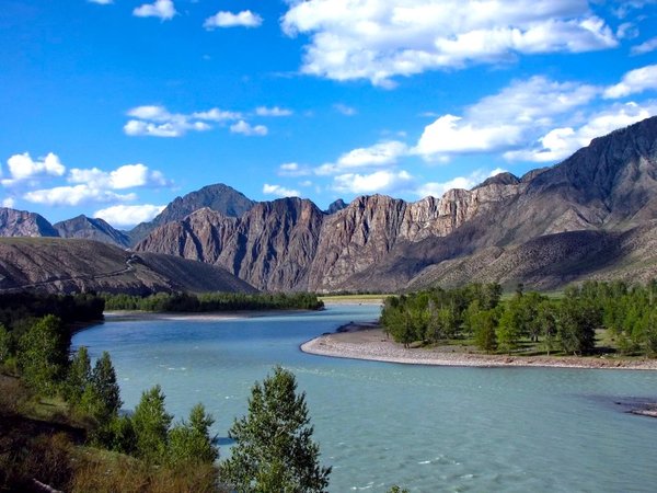 Дорогами Алтая: прогулки по горам и тропам и отдых у озёр и водопадов - фото 1