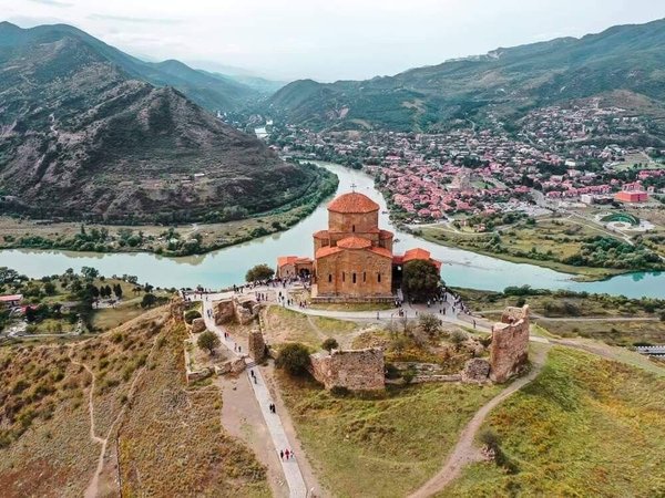 Индивидуальный тур по Грузии: горные пейзажи, вино и мастер-класс, фото 5