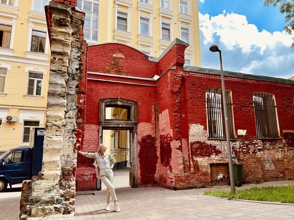 Неожиданная Москва: прогулка по дворикам и переулкам с загадками и полароидом - фото 4