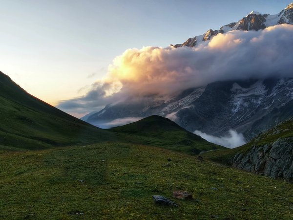 Персональная поездка по Дигории: природа и отдых в термальных источниках
