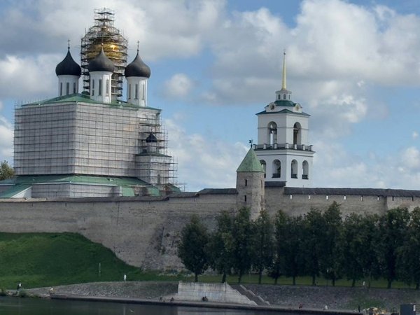 Псков сквозь века: от кремля до Покровского угла - фото 2