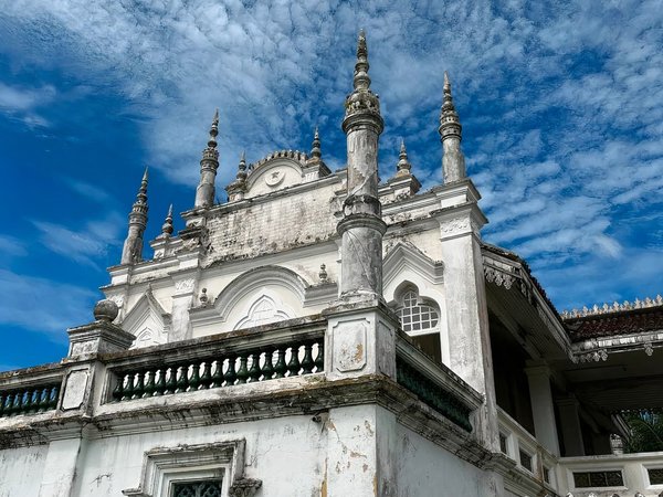 День вне времени: культура Мах Мери, дворец султана и тропа в облаках - фото 3