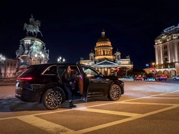 Атмосферная прогулка по ночному Петербургу