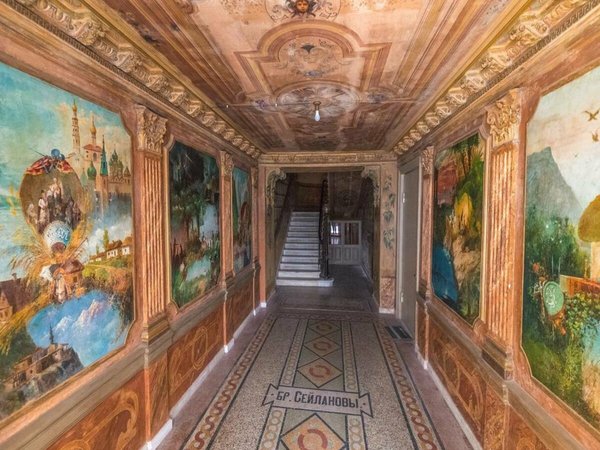Парадные Сололаки: тёплая прогулка и чаепитие в старинной квартире
