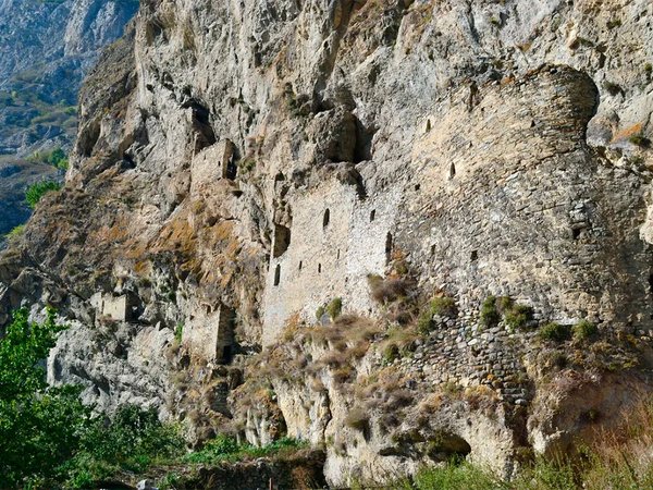 Лавочка над облаками и другие чудеса Осетии - фото 4
