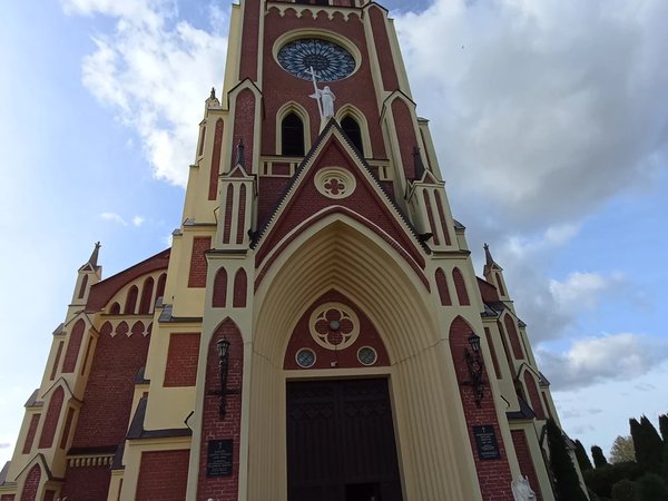 Костёлы и усадьба Огинского: трансфер из Минска в Западную Беларусь - фото 4