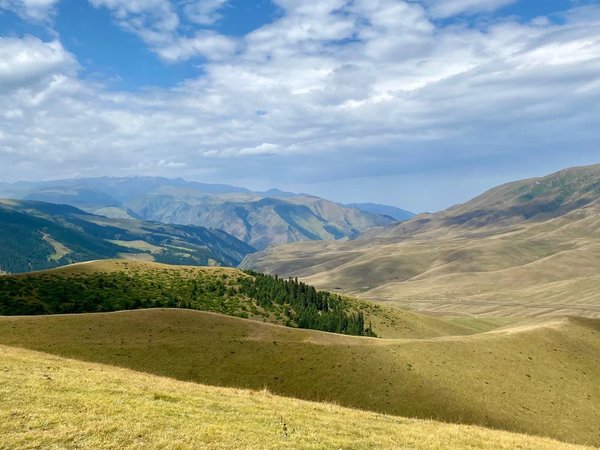 Из Алматы в Заилийский Алатау: плато Асы, Иссык и Медвежий водопад - фото 1