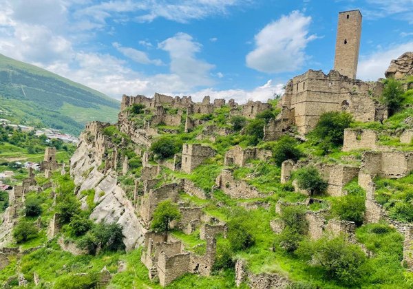 Старинные селения — Гоор и Кахиб из Дербента индивидуально
