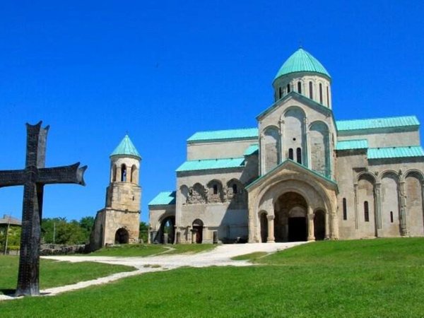Бюджетное путешествие из Иберии в Колхиду - фото 2
