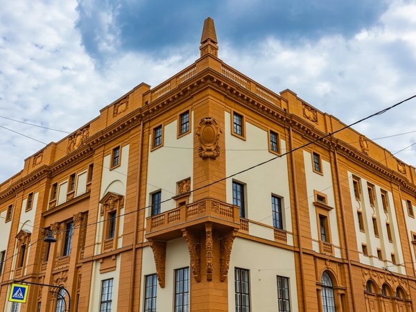 Музеи, театры и светская жизнь Петербурга - фото 1