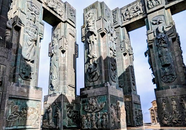 Брутальный Тбилиси: экскурсия по окраинам столицы - фото 1