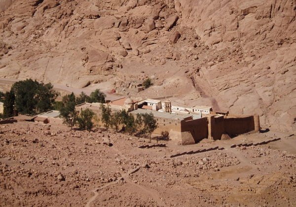 Встретить рассвет на Синае, горе Моисея  - фото 3