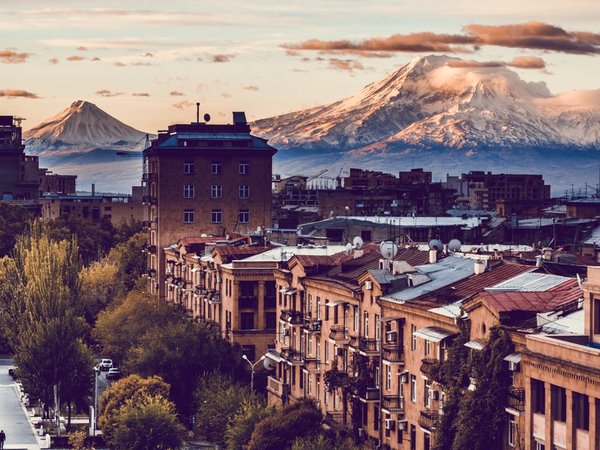 Здравствуй, Ереван! - фото 1