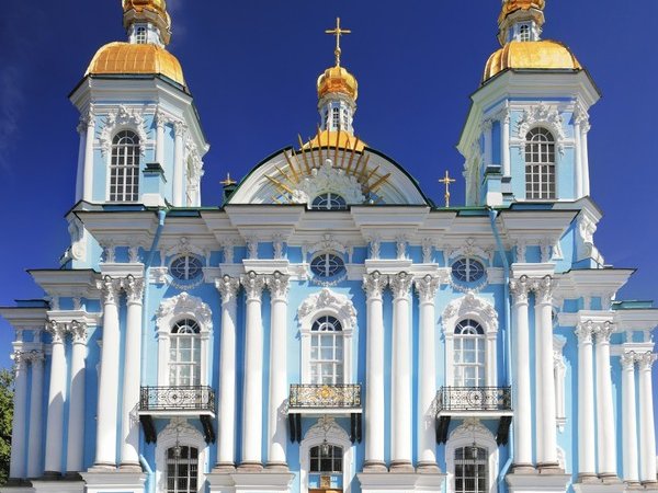 Из Петербурга в Кронштадт — к морским соборам