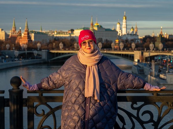 Фотопрогулка «П&П (полезное с приятным) на Патриаршем мосту Москвы»