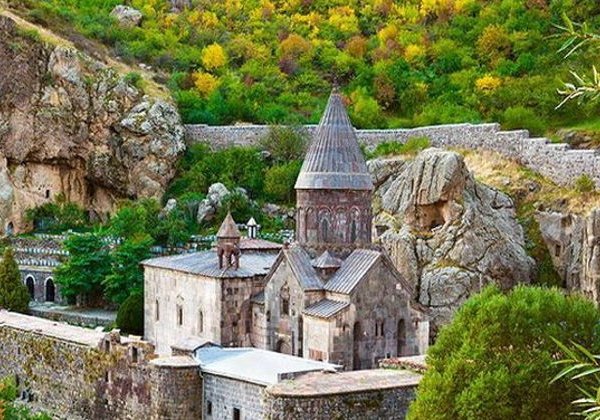 Сокровища армянского наследия: Храм Гарни и Монастырь Гегард - фото 1