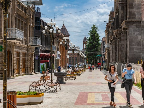Из Еревана в Гюмри: город сердца, юмора и вдохновения