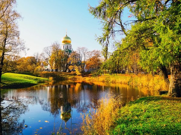 По святым местам и к Серафиму Вырицкому в группе - фото 1