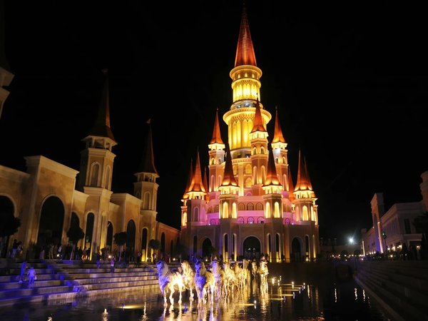 Ночная сказка в Land of Legends — трансфер из Сиде - фото 3