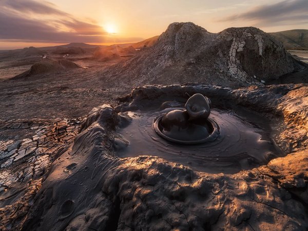 Загадки Гобустана, грязевые вулканы и исцеляющая святыня - фото 4