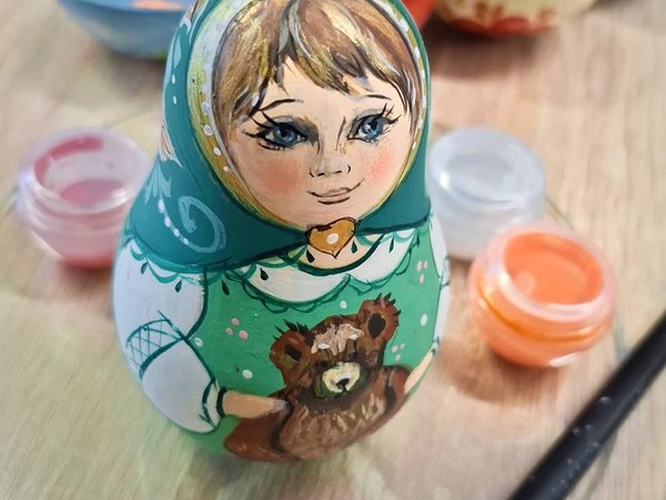 От ложки до матрёшки: мастер-класс по росписи по дереву в Суздале - фото 2